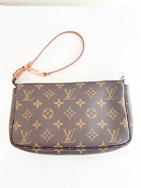 Louis Vuitton Monogram Pochette